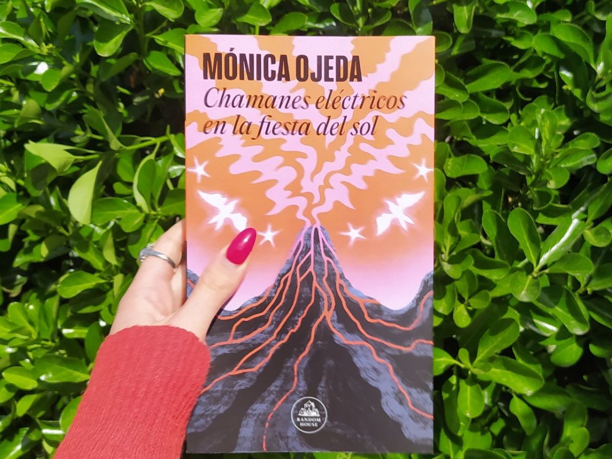 Chamanes eléctricos en la fiesta del&nbsp;sol.